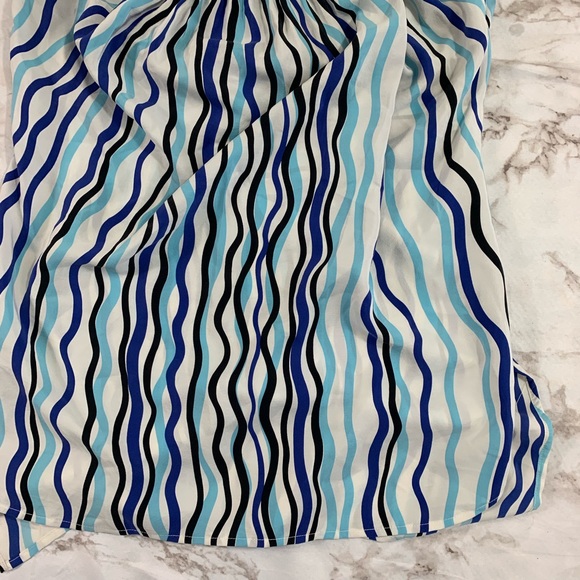 Diane von Furstenberg Alyssa Top in Tigris Blue - Picture 4 of 6